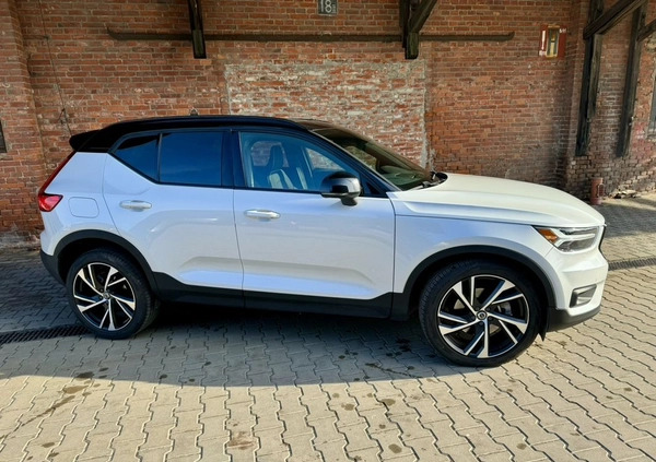 Volvo XC 40 cena 149990 przebieg: 9300, rok produkcji 2021 z Pabianice małe 407